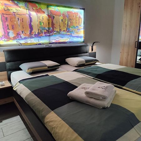Apartments Villa A - Heating Pool Trogir Dış mekan fotoğraf