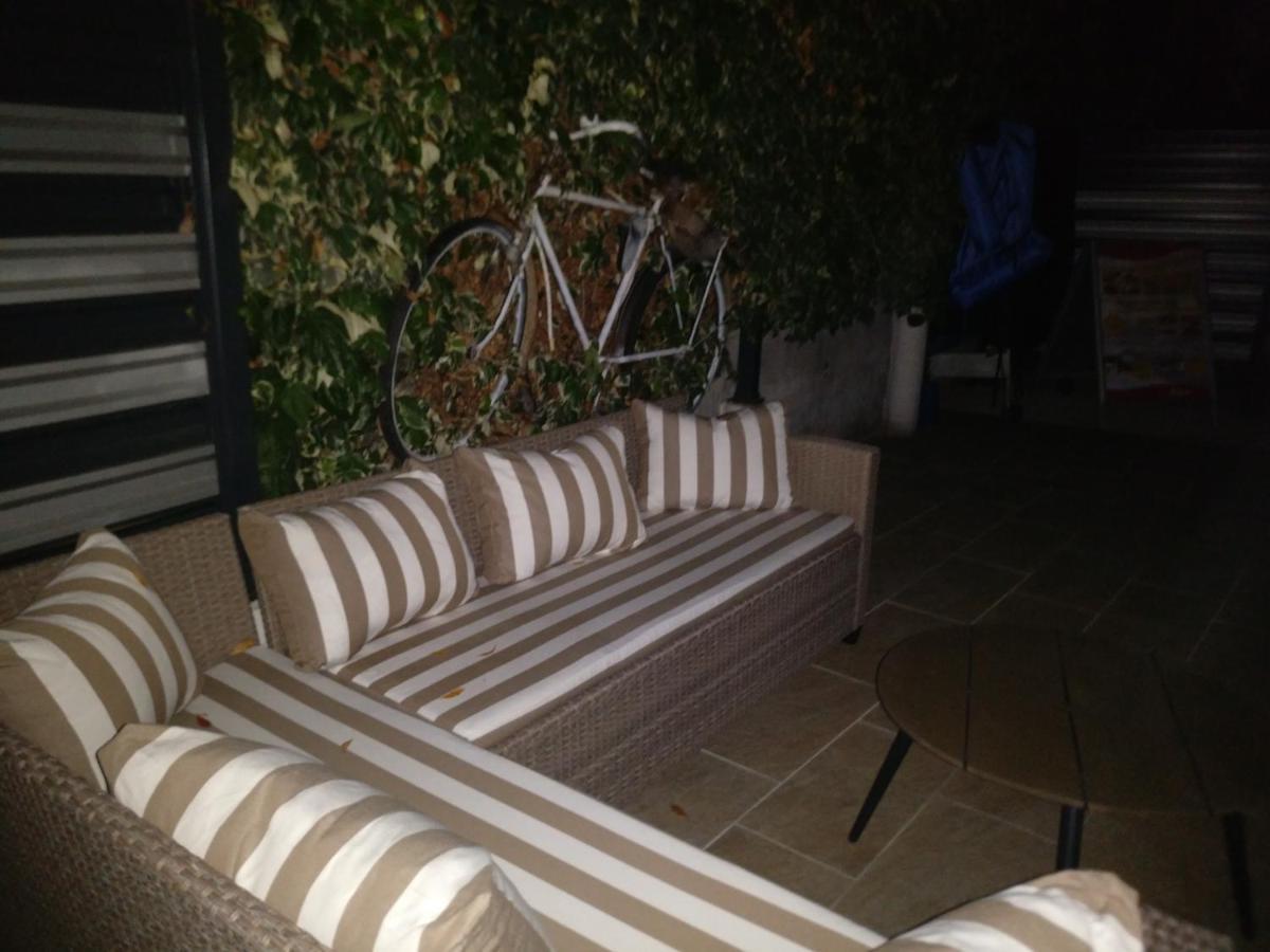 Apartments Villa A - Heating Pool Trogir Dış mekan fotoğraf