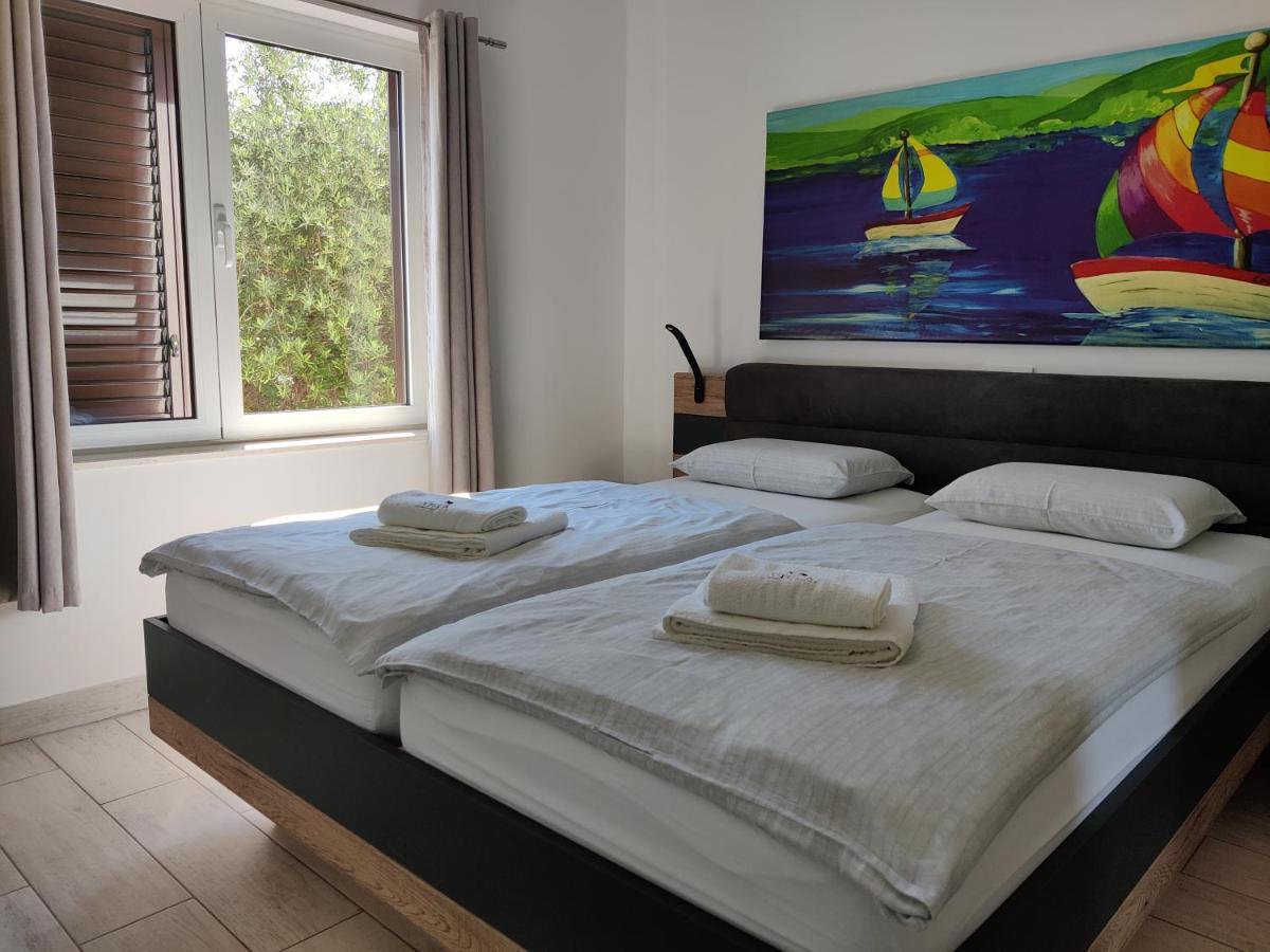Apartments Villa A - Heating Pool Trogir Dış mekan fotoğraf